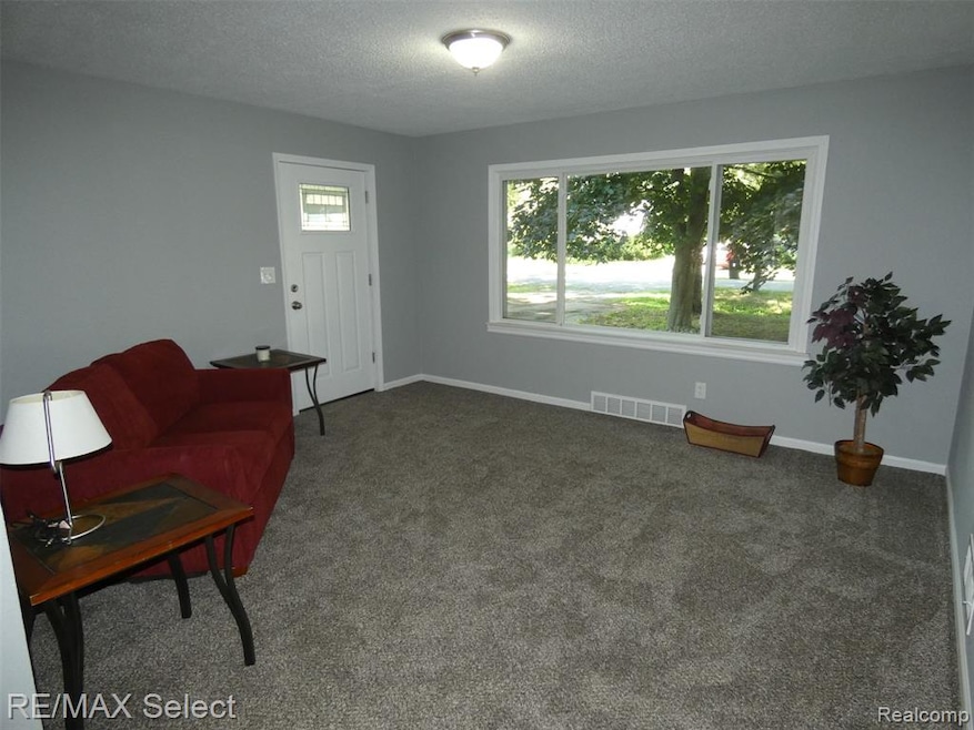 3296 Mills Acres St, Flint, MI 48506 - photo 1