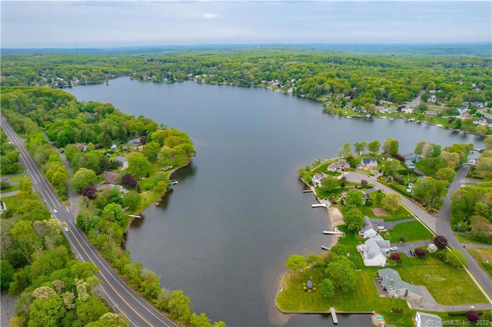 31 Topsfield Rd, Bristol, CT 06010 - photo 1