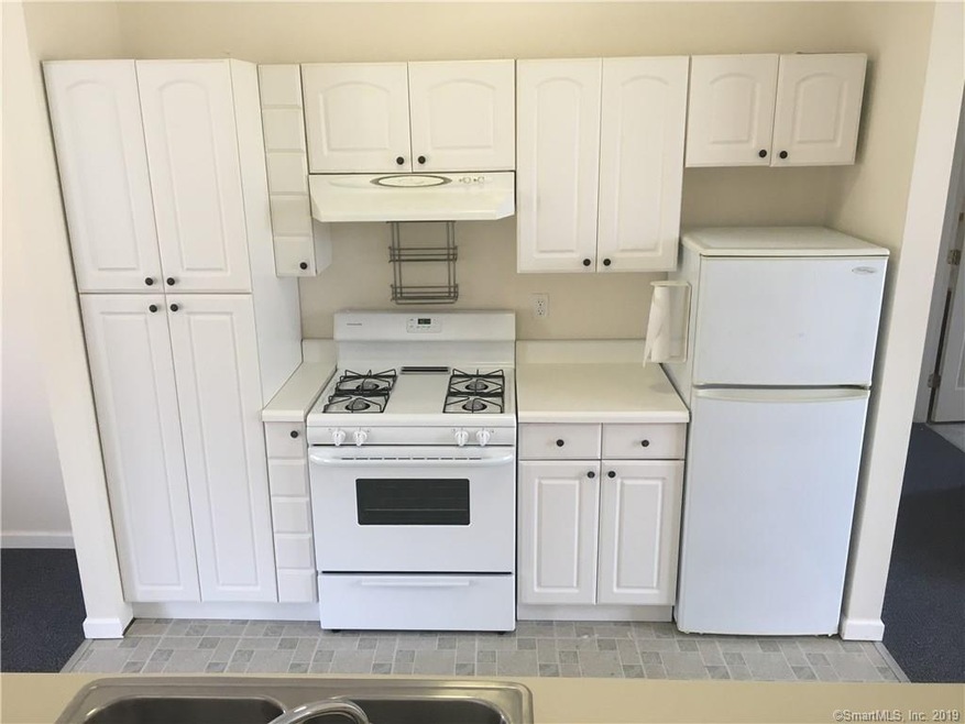 70 Hubbard Rd unit 23, Guilford, CT 06437 - photo 1