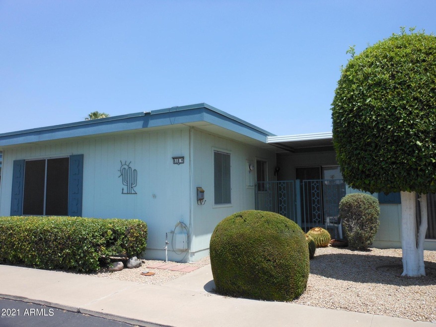 F7ABDA4A-7C3F-40D8-84E7-9C12E0635636