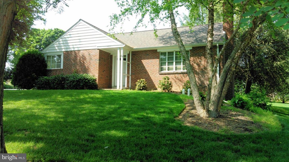 1997 Stone Mill Rd, Lancaster, PA 17603 - photo 1