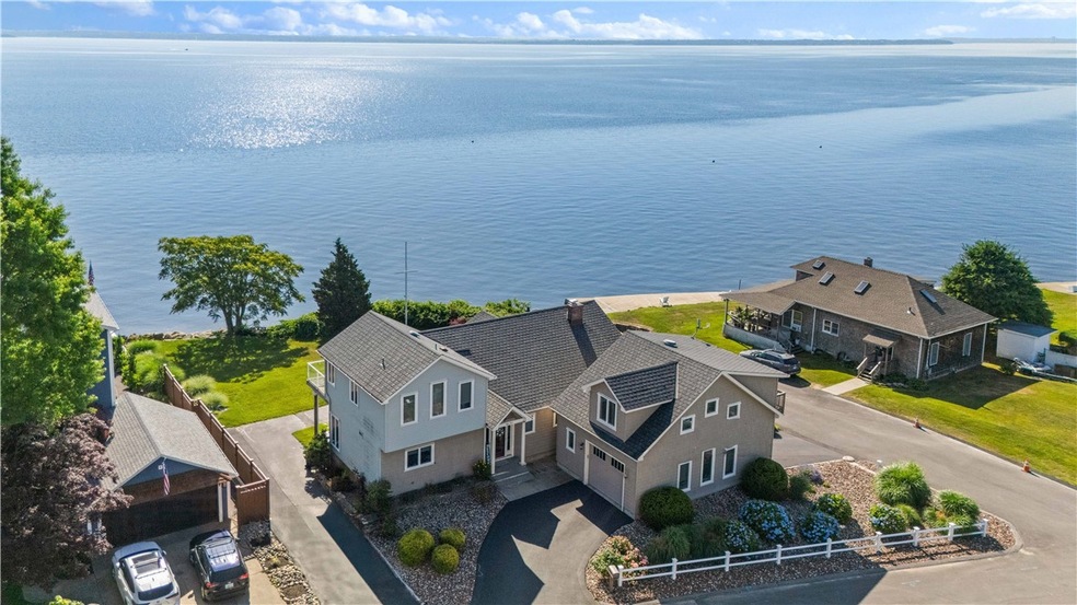 54 Burnett Rd, Warwick, RI 02889 - photo 1