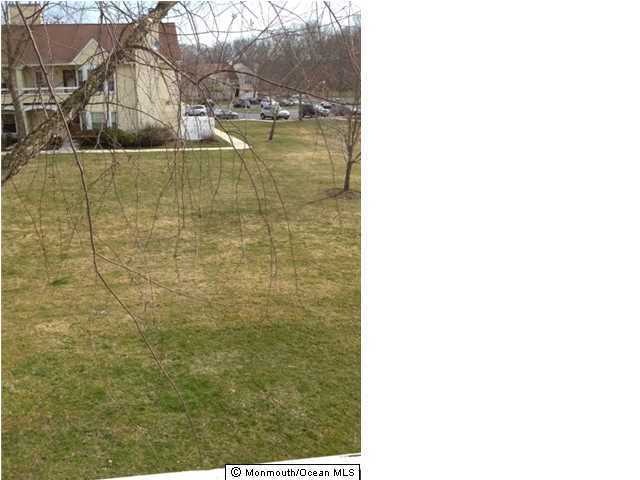 38 Dennis Ct, Hightstown, NJ 08520 - photo 1