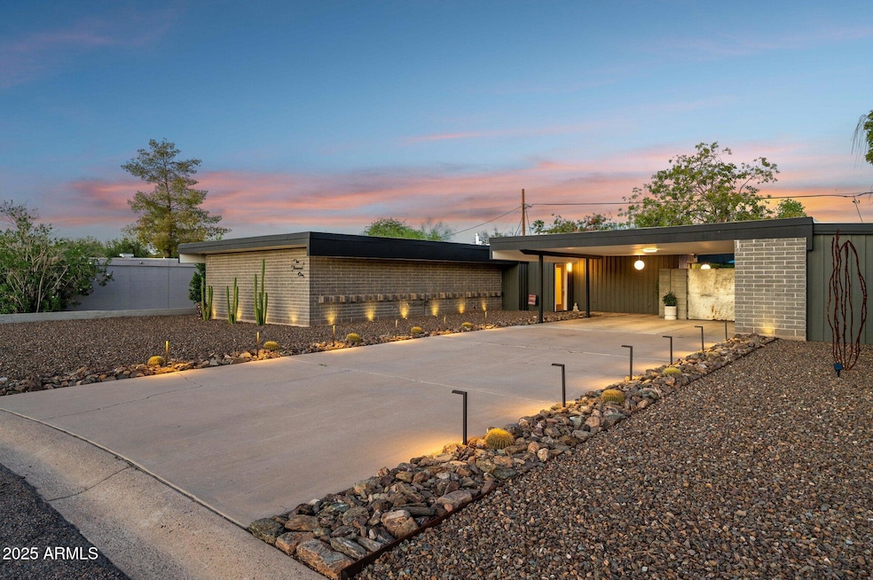 Sold $1,075,000 • Co-Listing Agent