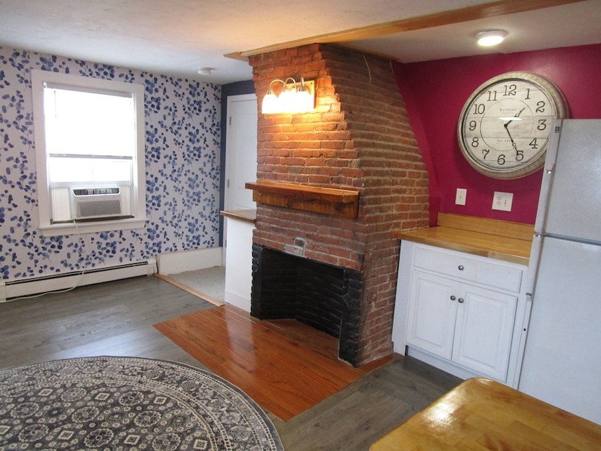 216 Irving St unit 5, Framingham, MA 01702 - photo 1