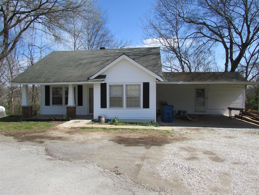 100 River St, Manchester, TN 37355 - photo 1