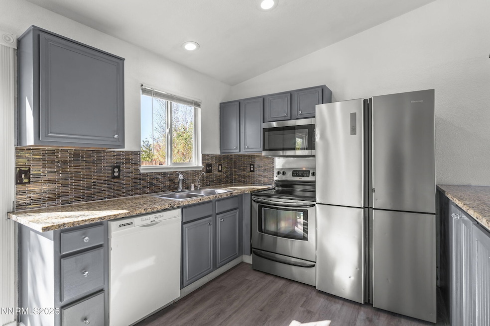 Under Contract $385,000 • Co-Listing Agent