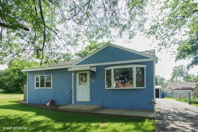 Cozy two bedroom / 1 bathroom ranch in Addison.  L