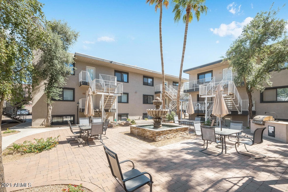 724 E Devonshire Unit 203-17