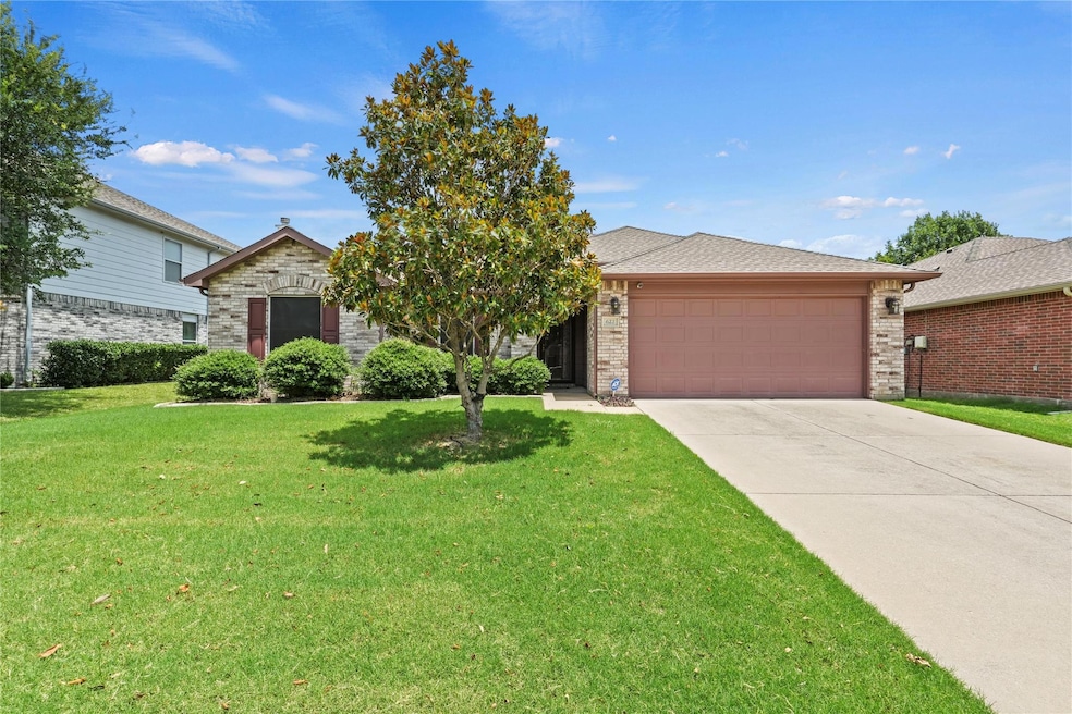622 Gunters Mountain Ln, Wylie, TX 75098 - photo 1