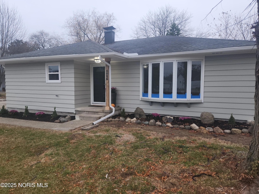 5026 Geer Ln, Toledo, OH 43615 - photo 1