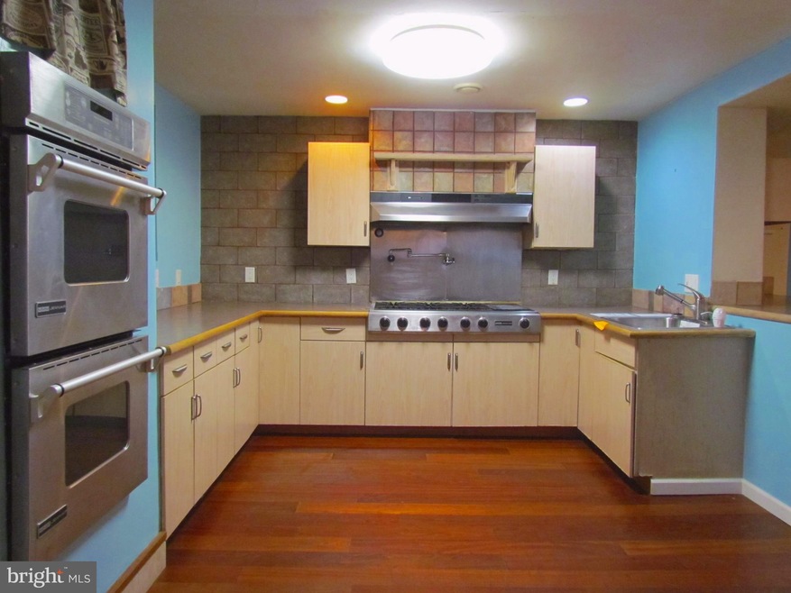 1005 Sayward Ave, Parkville, MD 21234 - photo 1