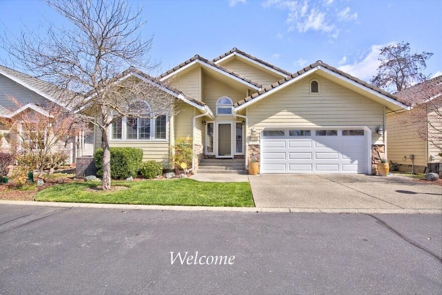 01 Front of Home