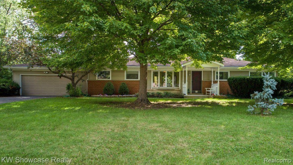 7233 Merrybrook West Bloomfield