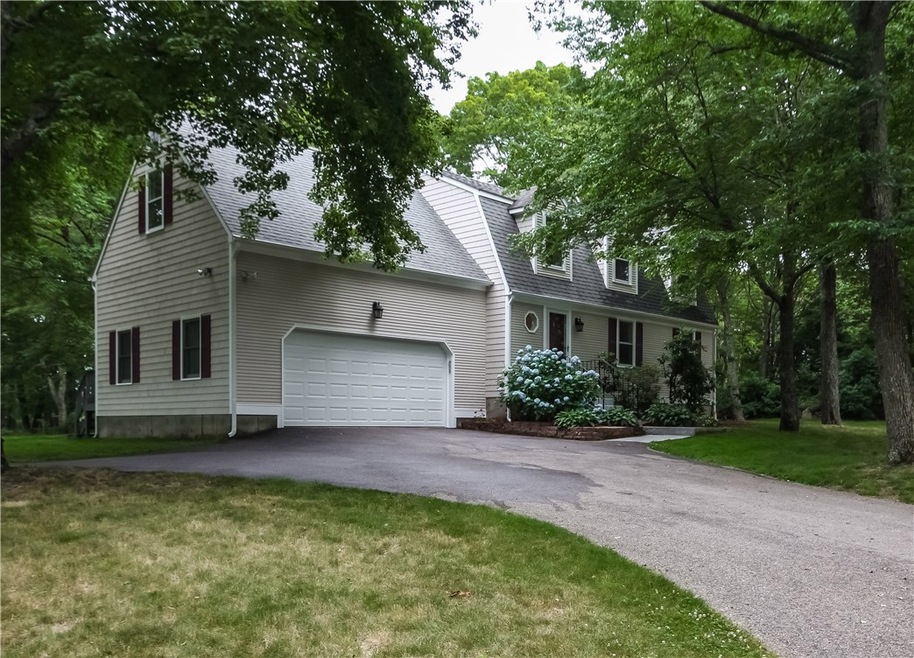 836 Slocum Rd, Saunderstown, RI 02874 - photo 1