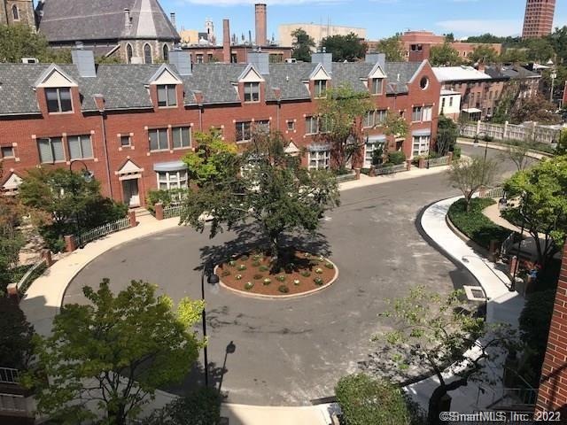 42 Temple Ct unit 42 E-1A, New Haven, CT 06511 - photo 1
