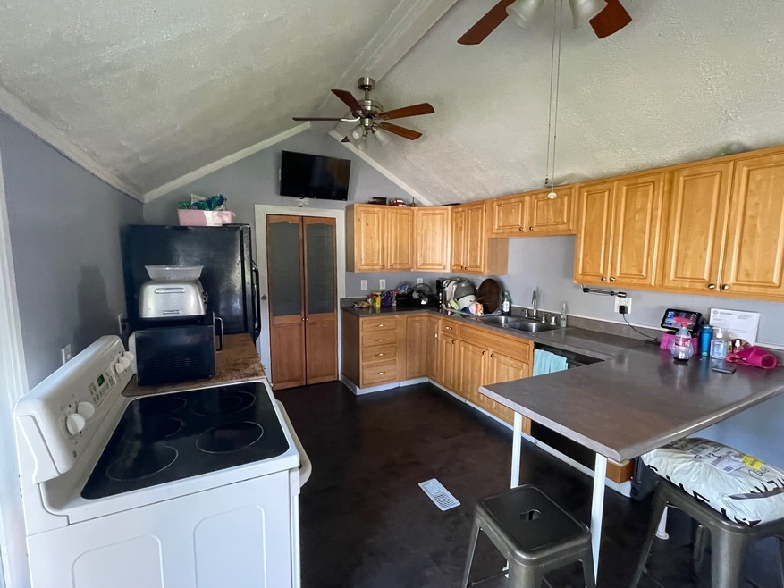 101 S Alfonte St, Ingalls, IN 46048 - photo 1