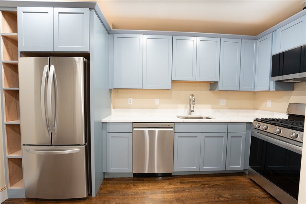 747 E 5th St unit 1, Boston, MA 02127 - photo 1