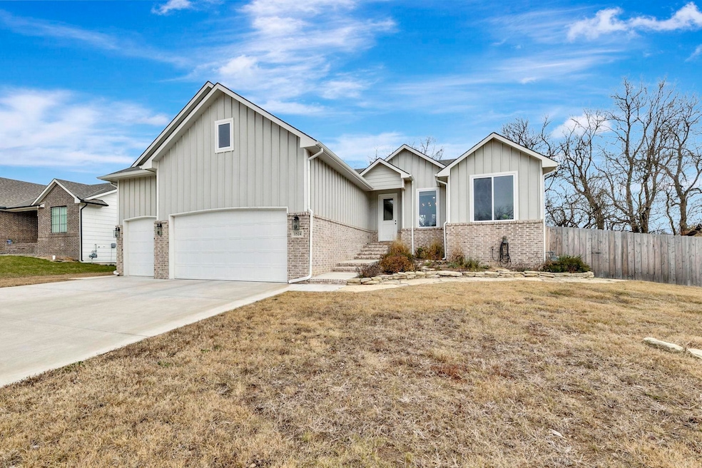 1524 S Meadowhaven St, Andover, KS 67002 - photo 1