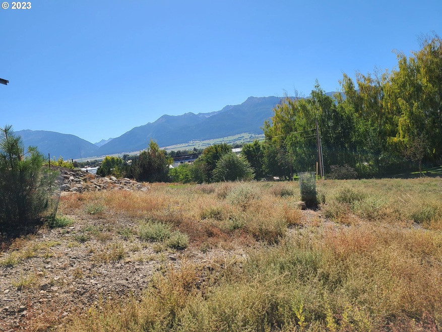 104 NW Claire St unit 3, Enterprise, OR 97828 - photo 1