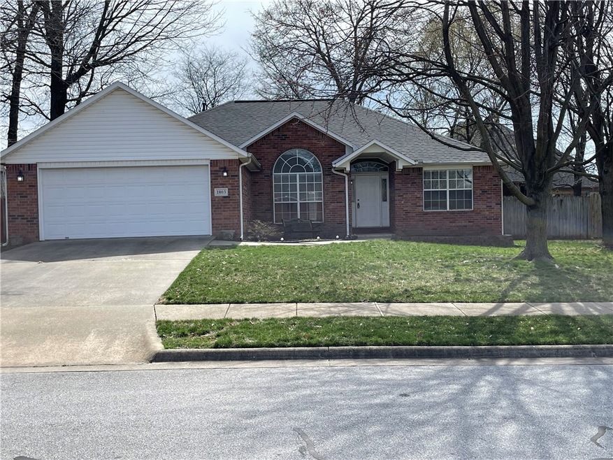 1803 SW Redwood 2 blocks from Bentonville Community Center