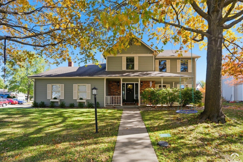 2912 Flint Ct, Lawrence, KS 66047 - photo 1