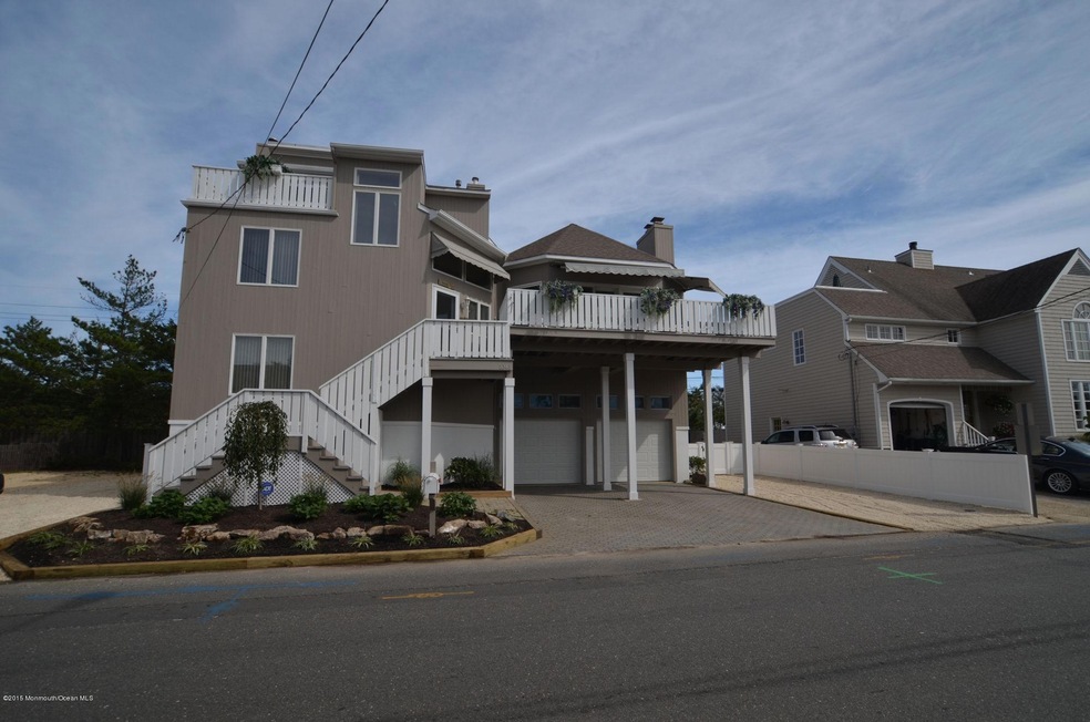 1045 Barnegat Ln, Mantoloking, NJ 08738 - photo 1