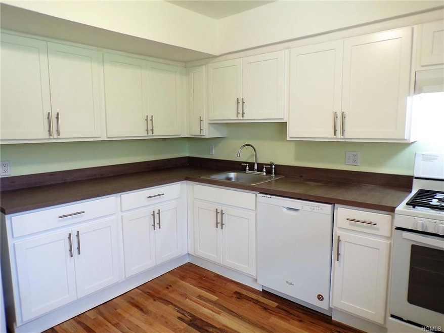 9 Silo Ln, Middletown, NY 10940 - photo 1