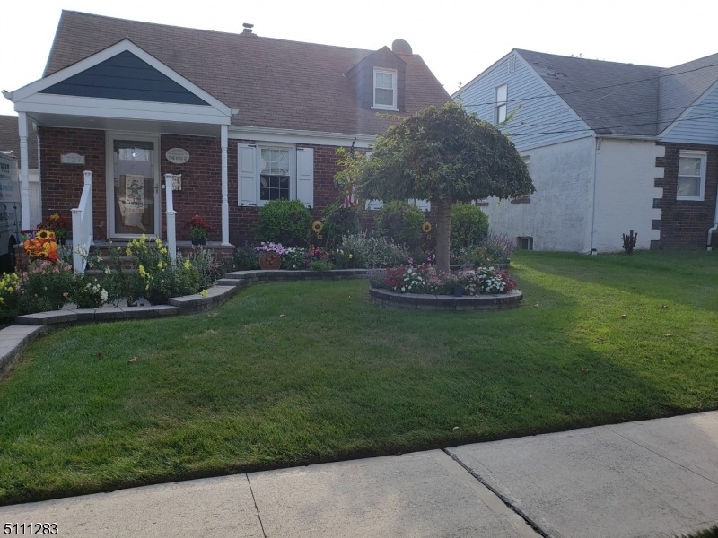 727 Keep St, Linden, NJ 07036 - photo 1