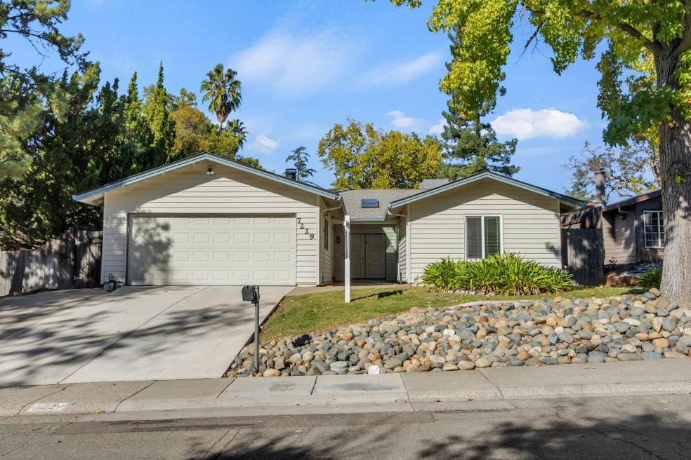 7229 Gail Way, Fair Oaks, CA 95628 - photo 1