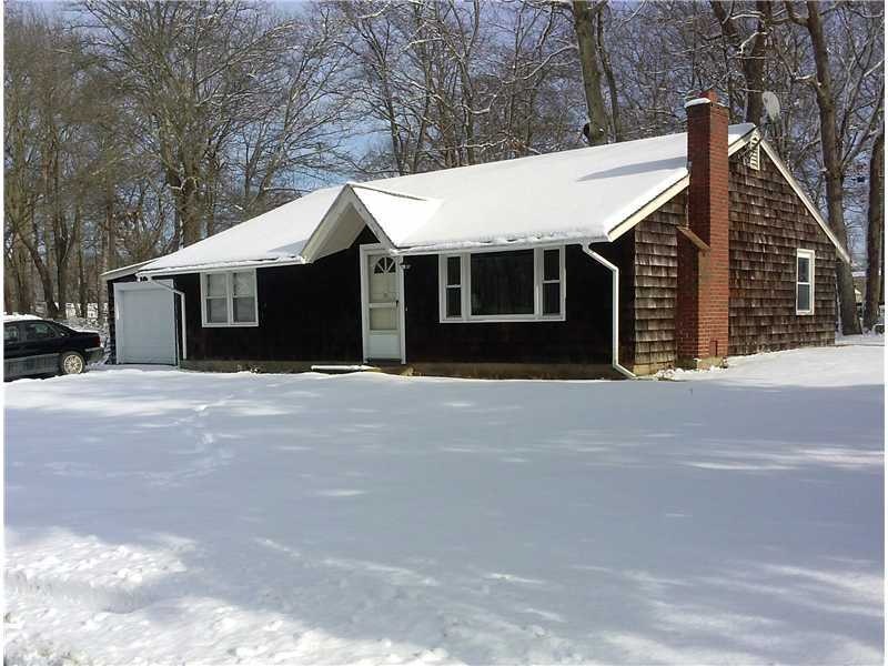 25 Bloom Ct, Middletown, RI 02842 - photo 1