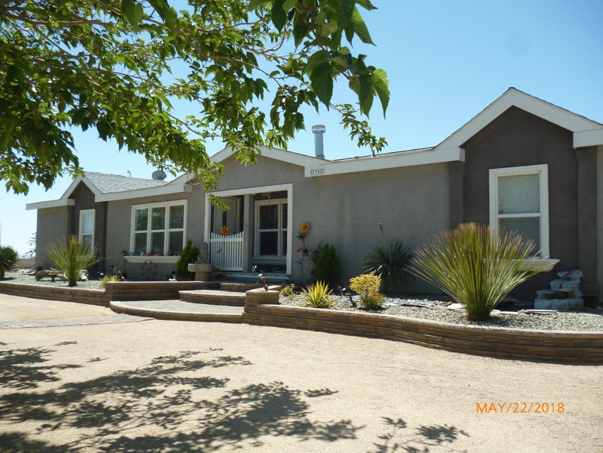2358 50th St W, Rosamond, CA 93560 - photo 1