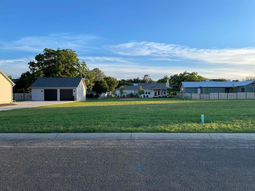 917 Laurel Ln unit 55, Fredericksburg, TX 78624 - photo 1
