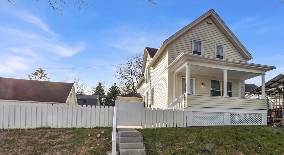Front of home (1)