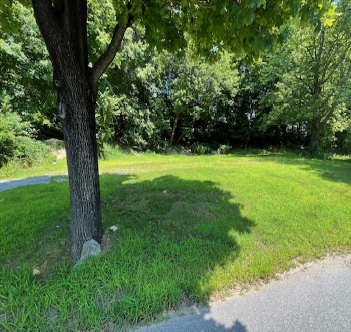 51 Rigby St, Clinton, MA 01510 - photo 1