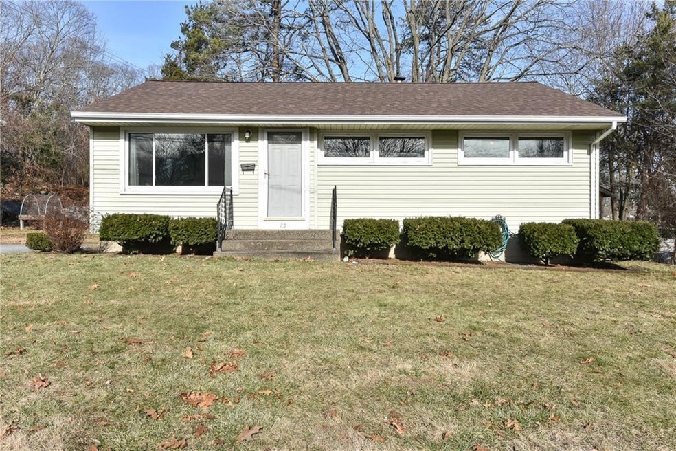 75 Flagg Ave, Warwick, RI 02886 - photo 1