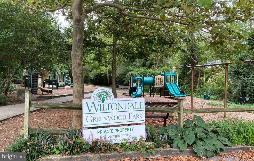 614 Stevenson Ln, Towson, MD 21286 - photo 1