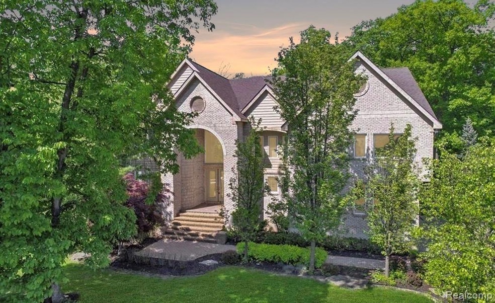 Exterior Photo 1.jpg