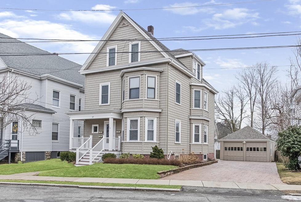 37 Middlesex Ave unit 1, Swampscott, MA 01907 - photo 1