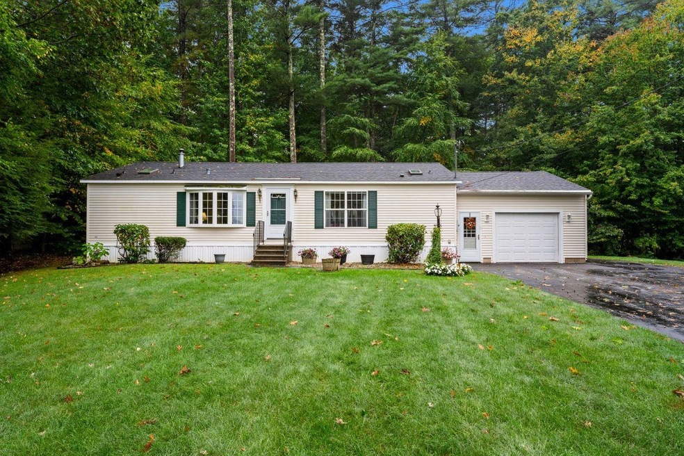 5 Stonegate Ln, Hampstead, NH 03841 - photo 1