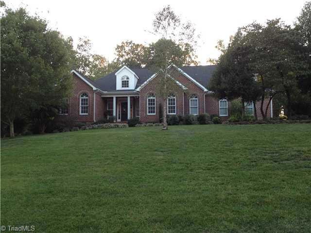 798 Anns Ct, Asheboro, NC 27205 - photo 1