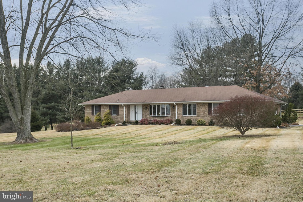 17208 Hunter Green Rd, Upperco, MD 21155 - photo 1