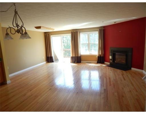 192 Bridle Cross Rd unit 192, Fitchburg, MA 01420 - photo 1
