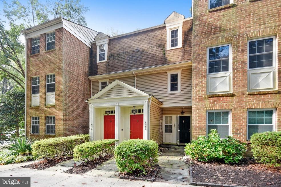 10474 Parthenon Ct, Bethesda, MD 20817 - photo 1