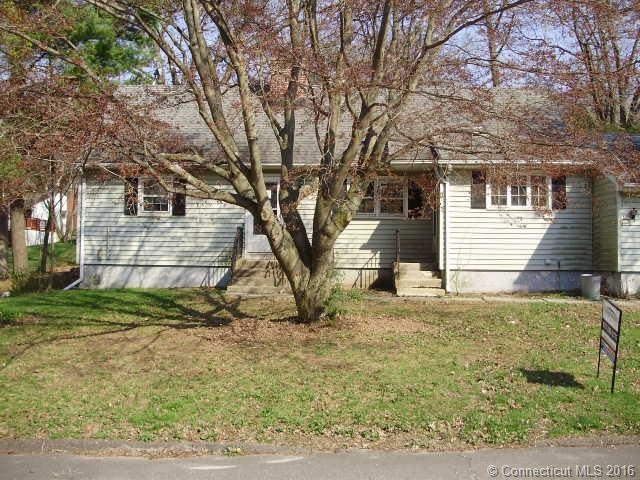 106 Bracewood Rd, Waterbury, CT 06706 - photo 1