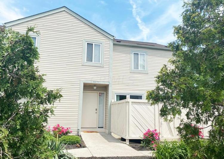 5277 exterior door and patio1