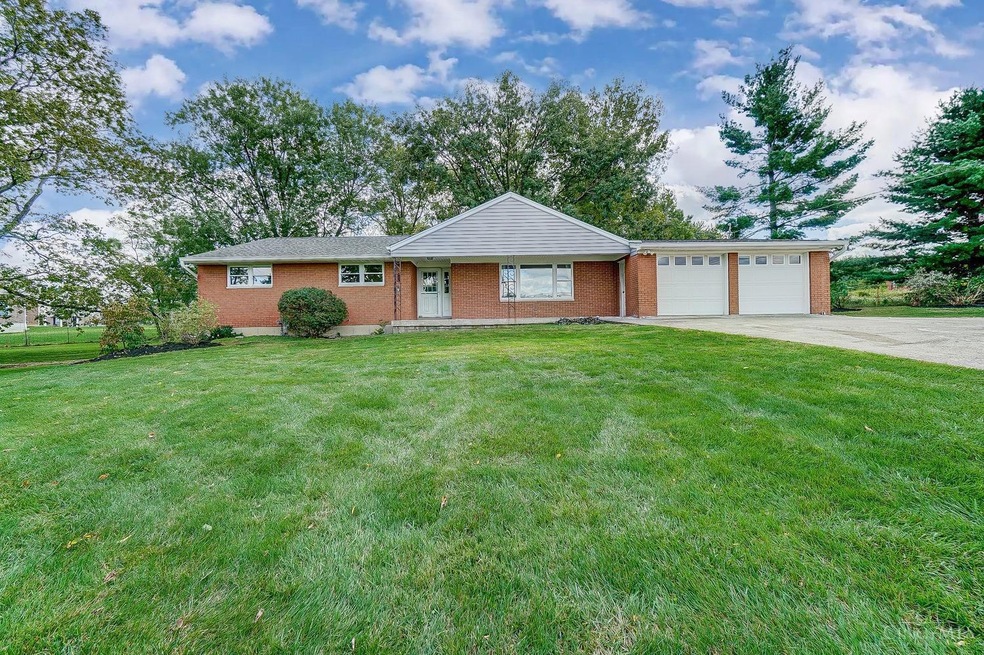 5778 Yankee Rd, Liberty Township, OH 45044 - photo 1