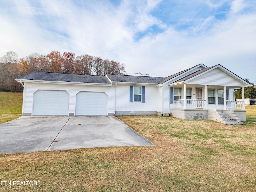397 Circle Dr, Maynardville, TN 37807 - photo 1