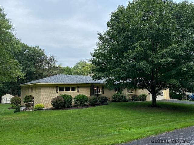 9 Hickory Ln, Schenectady, NY 12302 - photo 1