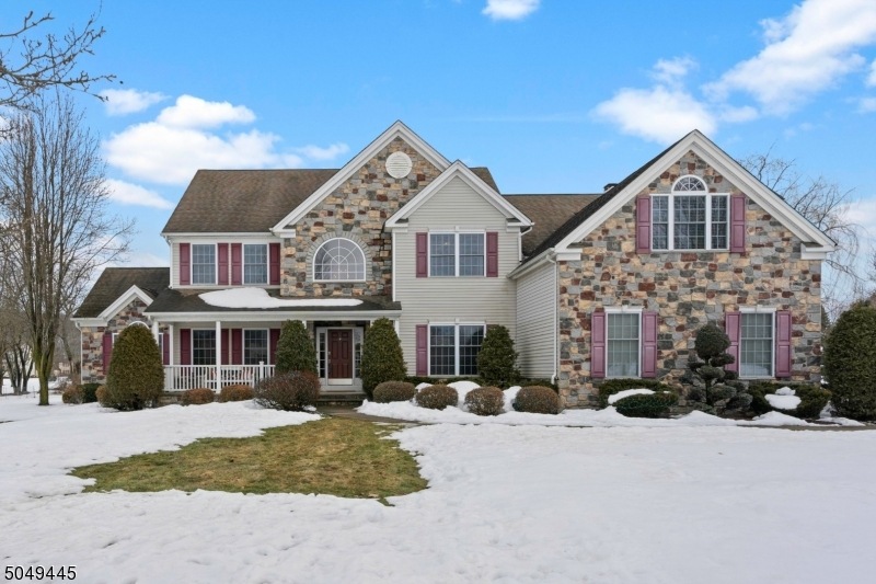 18 Plaza Rd, Phillipsburg, NJ 08865 - photo 1